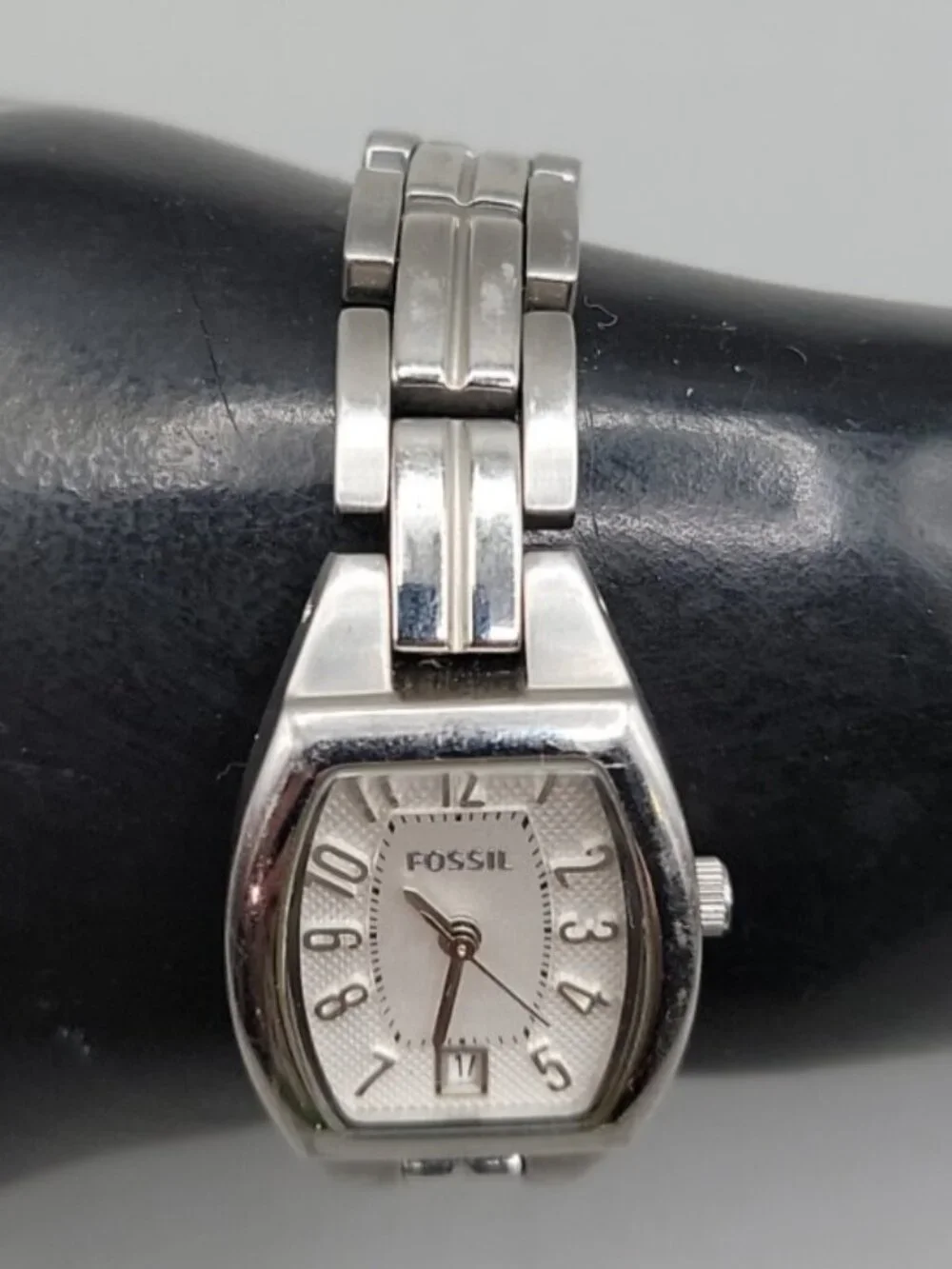 Fossil Womens Watch ES-2072 Brushed Stainless Steel 5.75